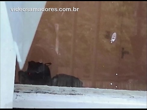 ❤️ Homem excitado assistindo sua namorada com outro cara, gravando um vídeo sem perturbar o casal ❤ Porno fodido em nós ❌