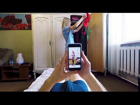 ❤️ O Stepsister fez seu irmão vir logo antes de sua mãe voltar para casa ❤ Porno fodido em nós ❌